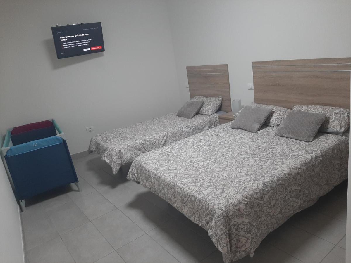 El Puente Holiday Home I- Airport 8,1K インヘニオ エクステリア 写真