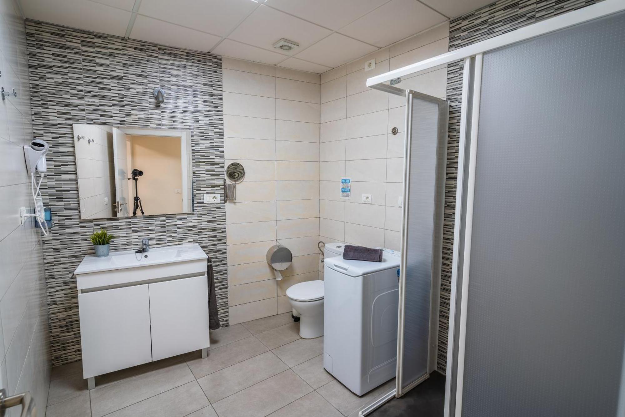 El Puente Holiday Home I- Airport 8,1K インヘニオ エクステリア 写真