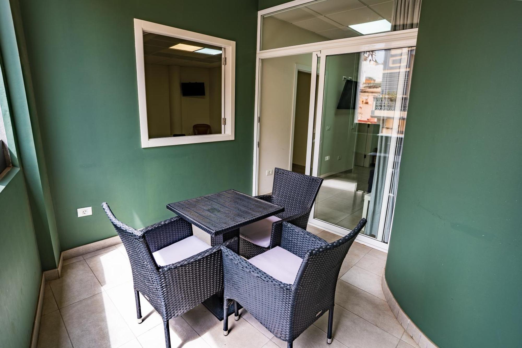El Puente Holiday Home I- Airport 8,1K インヘニオ エクステリア 写真