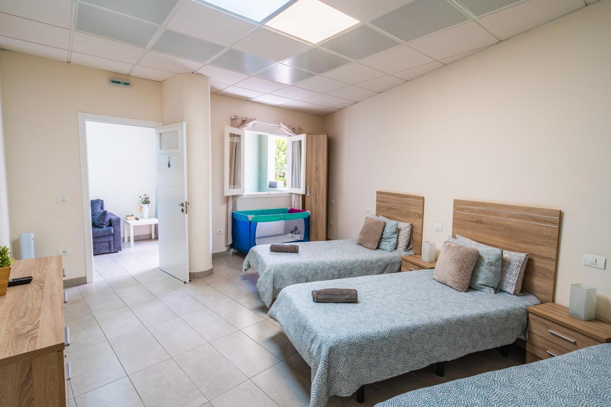 El Puente Holiday Home I- Airport 8,1K インヘニオ エクステリア 写真