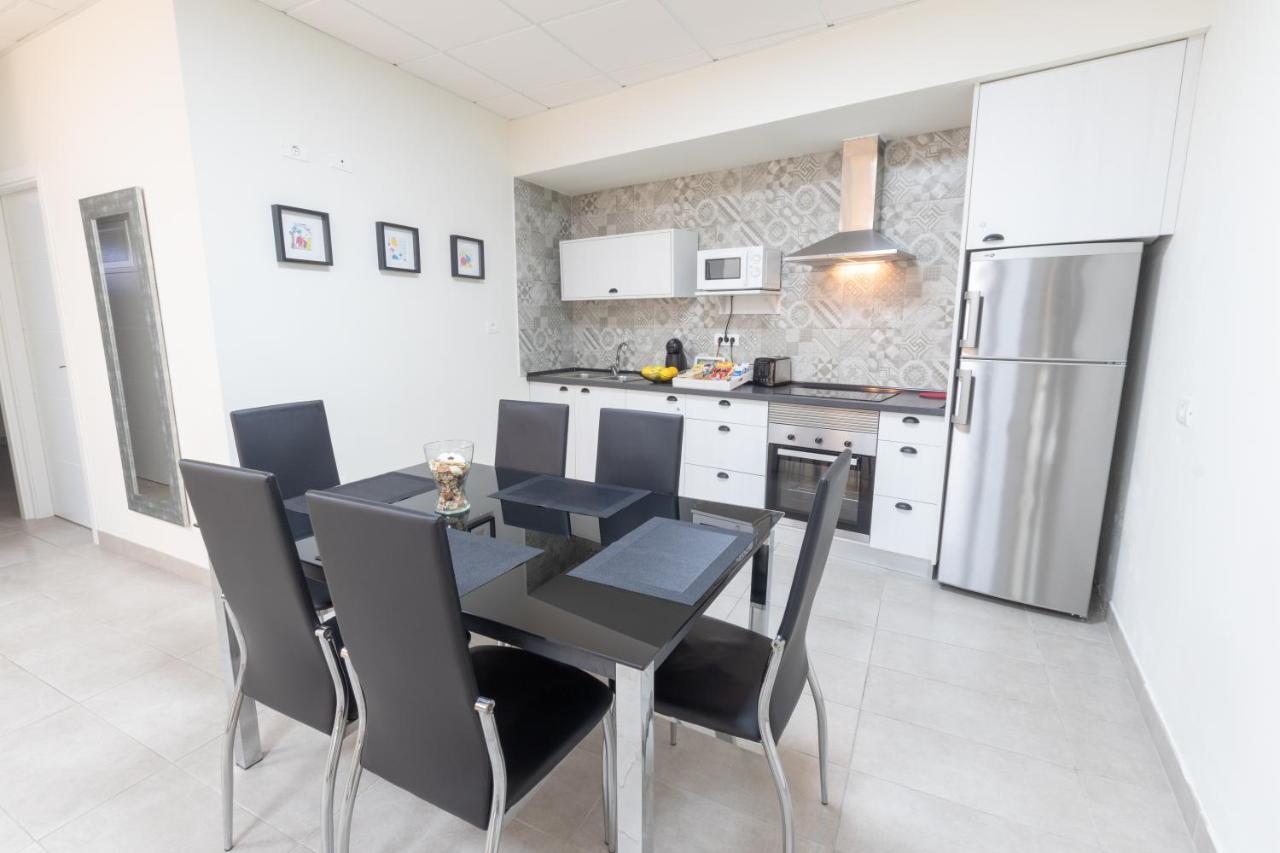 El Puente Holiday Home I- Airport 8,1K インヘニオ エクステリア 写真